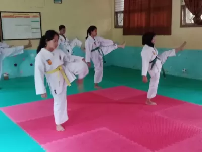 KARATE 1